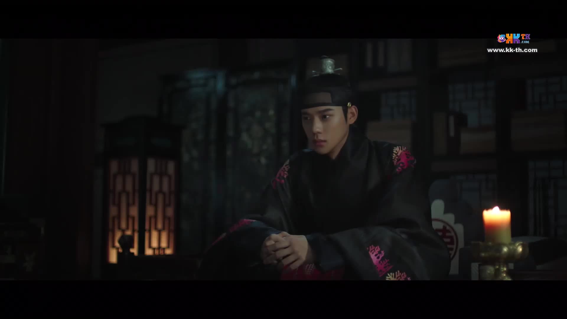 Under the Queen’s Umbrella ใต้ร่มราชินี ซับไทย ปี1 EP13