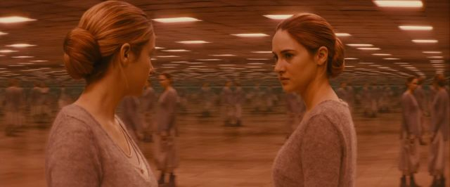 Divergent  ไดเวอร์เจนท์ คนแยกโลก (2014)